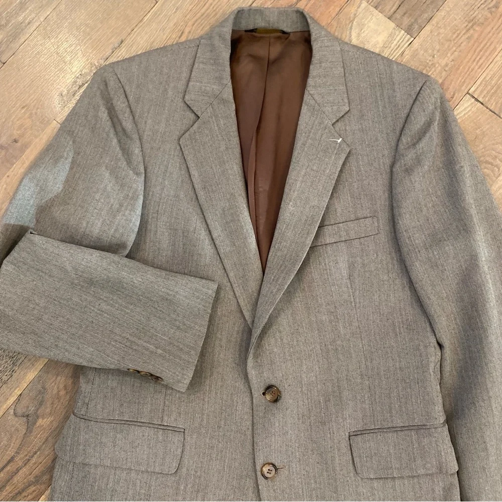 Pierre Balmain Mens Herringbone Paris Luxury Blazer Brown Sports Coat Si…